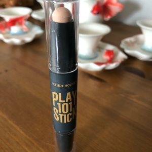 **SOLD** Etude House Play 101 stick contour duo